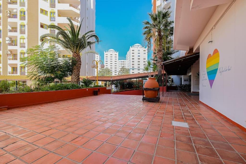 T2 With Pool, 300M From The Beach Portimao Exterior photo