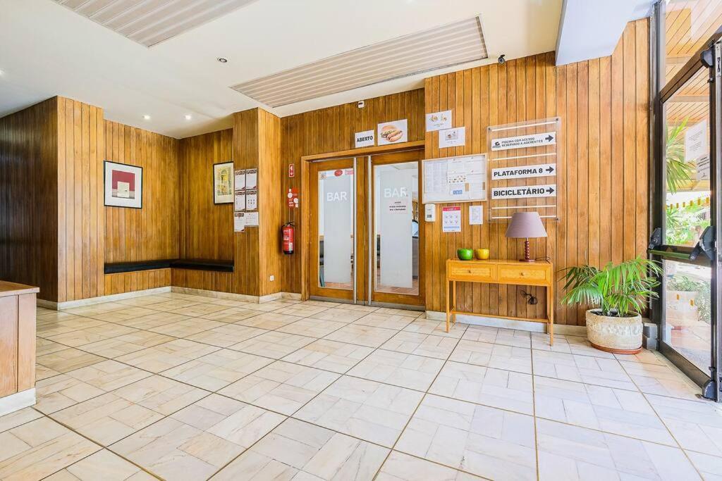 T2 With Pool, 300M From The Beach Portimao Exterior photo